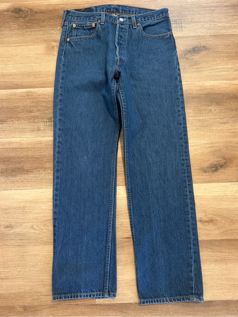 VTG Levis 501xx Jeans Made in USA Mens 32x32 Blue Denim Med. Wash Button Fly 90s